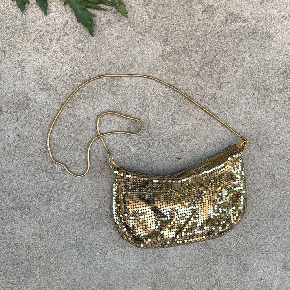 Vintage. Gold Metal Puzzle Link Body, Metal Strap